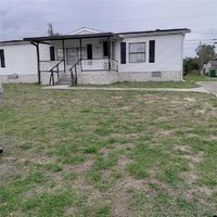 Short-sale in  LARKIN RD Mims, FL 32754