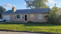 Short-sale in  E 46TH TER Kansas City, MO 64130