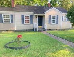 Short-sale in  FOREMAN CIR Mobile, AL 36606