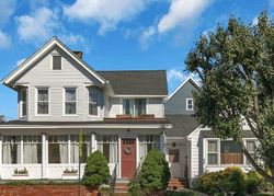 Short-sale in  BROADWAY Ocean Grove, NJ 07756