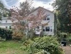 Short-sale in  PARK AVE Huntington, NY 11743