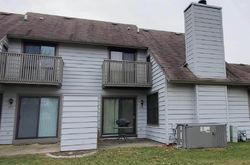 Short-sale in  BETH CT Gurnee, IL 60031