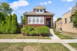 Short-sale in  ELMWOOD AVE Berwyn, IL 60402