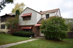 Short-sale Listing in N 44TH ST MILWAUKEE, WI 53216
