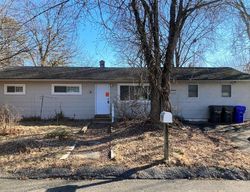 Short-sale in  LARK LN Brick, NJ 08724