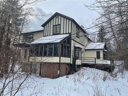 Short-sale in  LAKE DR Chagrin Falls, OH 44023