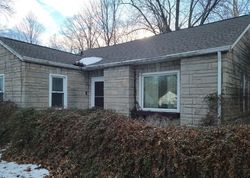 Short-sale in  ALBY ST Alton, IL 62002