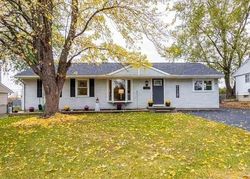 Short-sale in  VIKING DR Jackson, MI 49201