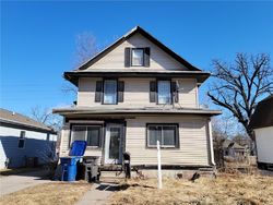 Short-sale Listing in 17TH ST DES MOINES, IA 50314