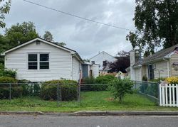 Short-sale in  LINDEN AVE Middletown, NJ 07748