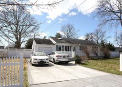 Short-sale in  BEECHER AVE East Islip, NY 11730