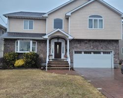 Short-sale in  WHEELER AVE Valley Stream, NY 11580