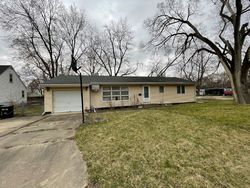 Short-sale in  ANITA DR Ottawa, IL 61350