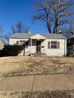 Short-sale in  EMMA AVE Saint Louis, MO 63136