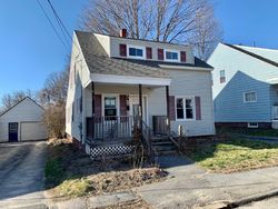 Short-sale in  ANDROSCOGGIN ST Windham, ME 04062