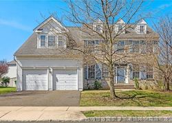 Short-sale in  JACKSON AVE Parlin, NJ 08859