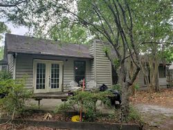 Short-sale in  LARSON LN Goose Creek, SC 29445