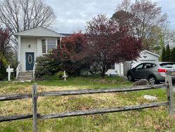 Short-sale Listing in BRIGHTSHORE BLVD BAY SHORE, NY 11706