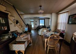 Short-sale Listing in BOUNDARY AVE RED LION, PA 17356