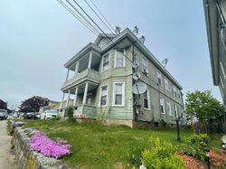 Short-sale in  SUMMER ST New London, CT 06320