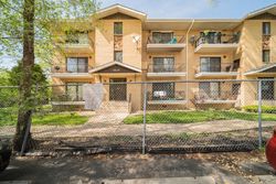 Short-sale in  S HARLEM AVE B Chicago Ridge, IL 60415