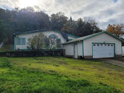 Short-sale in  AKER DR Myrtle Creek, OR 97457