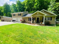 Short-sale in  ROCKHOUSE BRANCH RD Manchester, KY 40962