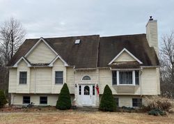 Short-sale in  CREEK RUN East Stroudsburg, PA 18302