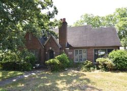 Short-sale in  SPRING ST Thomasville, NC 27360