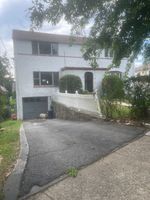 Short-sale in  SENECA AVE Mount Vernon, NY 10553