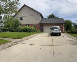 Short-sale in  RIVERWOODS DR Macomb, MI 48044