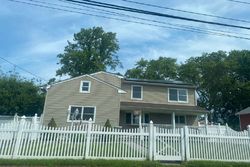  Palm Rd, Bay Shore NY