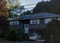 Short-sale in  CLAIRE LN Sayville, NY 11782
