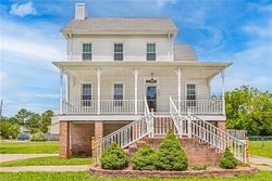 Short-sale in  BEACH RD Hampton, VA 23664