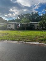 Short-sale Listing in SHIRLEY DR APOPKA, FL 32703