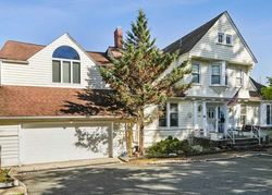 Short-sale Listing in UPPER MOUNTAIN AVE MONTCLAIR, NJ 07042