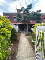 Short-sale in  BAYCHESTER AVE Bronx, NY 10466