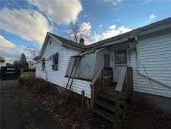 Short-sale in  CINNABAR RD Rochester, NY 14617