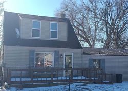 Short-sale in  E SCHUMACHER ST Burton, MI 48529