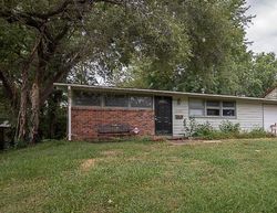 Short-sale in  SW 28TH TER Topeka, KS 66614