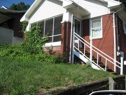 Short-sale in  N BARKER AVE Evansville, IN 47712