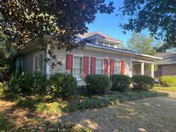 Short-sale Listing in 6TH AVE HATTIESBURG, MS 39401