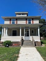 Short-sale in  1ST AVE Sterling, IL 61081