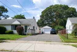 Sheriff-sale in  MANOR LN Bay Shore, NY 11706