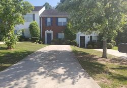  Hollenbeck Ln, Riverdale GA