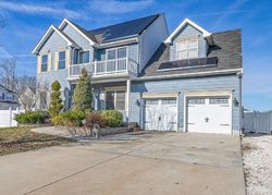 Short-sale in  ELTON LN Absecon, NJ 08205