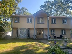 Short-sale in  ELLBERT ST Smithtown, NY 11787