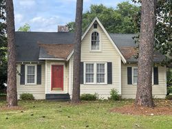 Short-sale in  6TH ST W Tifton, GA 31794