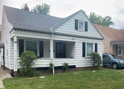 Short-sale in  MAPLEBORO AVE Maple Heights, OH 44137