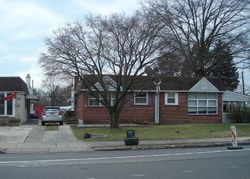 Short-sale Listing in W JOHNSON HWY NORRISTOWN, PA 19401